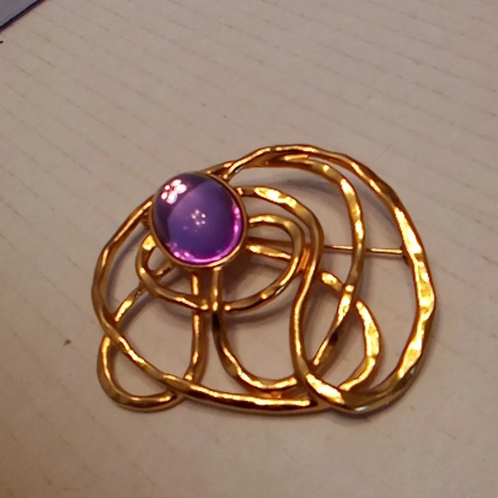 Elegant Goldtone and Purple Brooch3inc